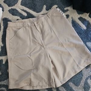 womens golf shorts